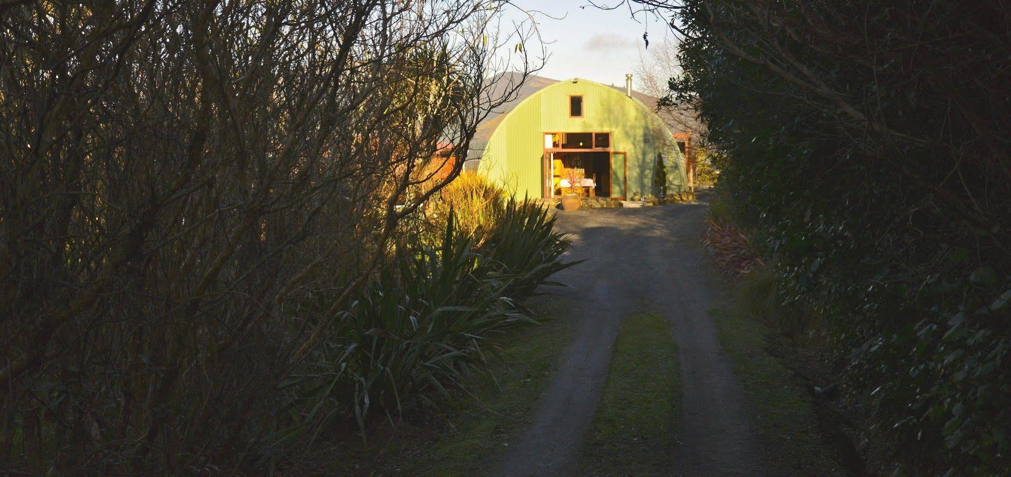 Barn Bed And Breakfast Waitati Exterior foto